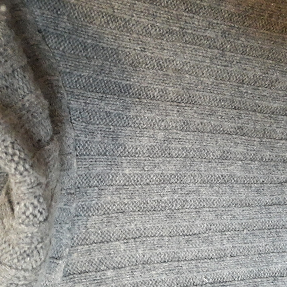 Long sweater - Picture 2 of 4